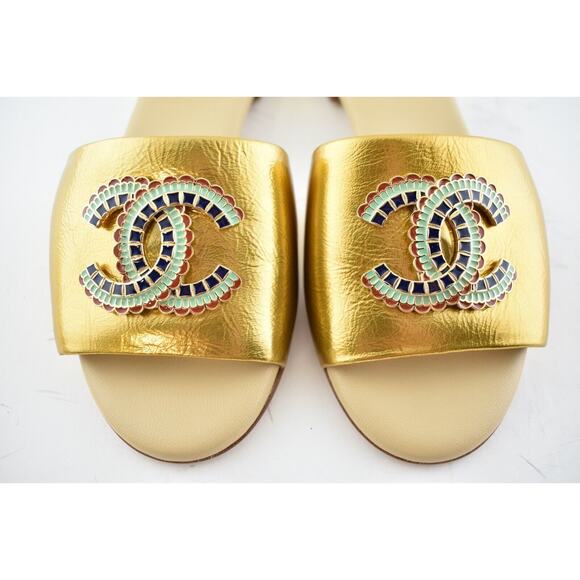 Chanel 19A Gold Laminated Lambskin CC Red Logo Slide Slip On Sandal Mule Flat 36 - Picture 5 of 12